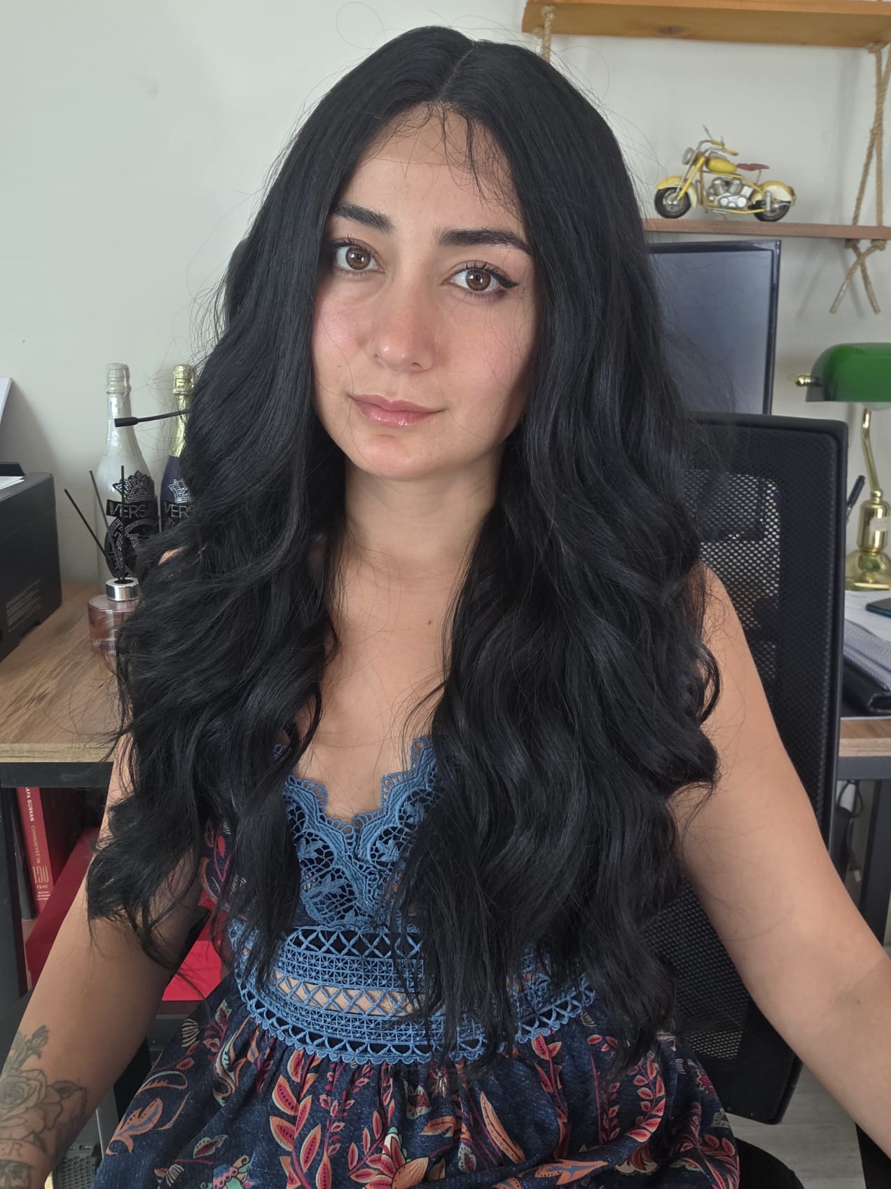 DALGALI SENTETİK TÜL PERUK 21 NO