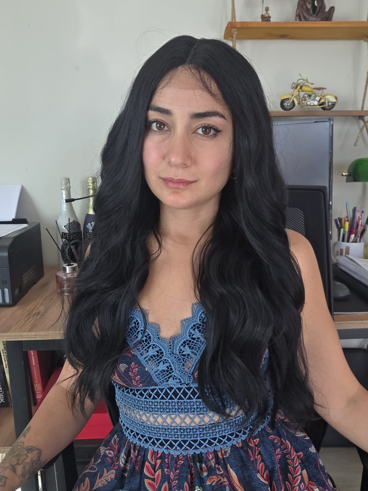 DALGALI SENTETİK TÜL PERUK 21 NO